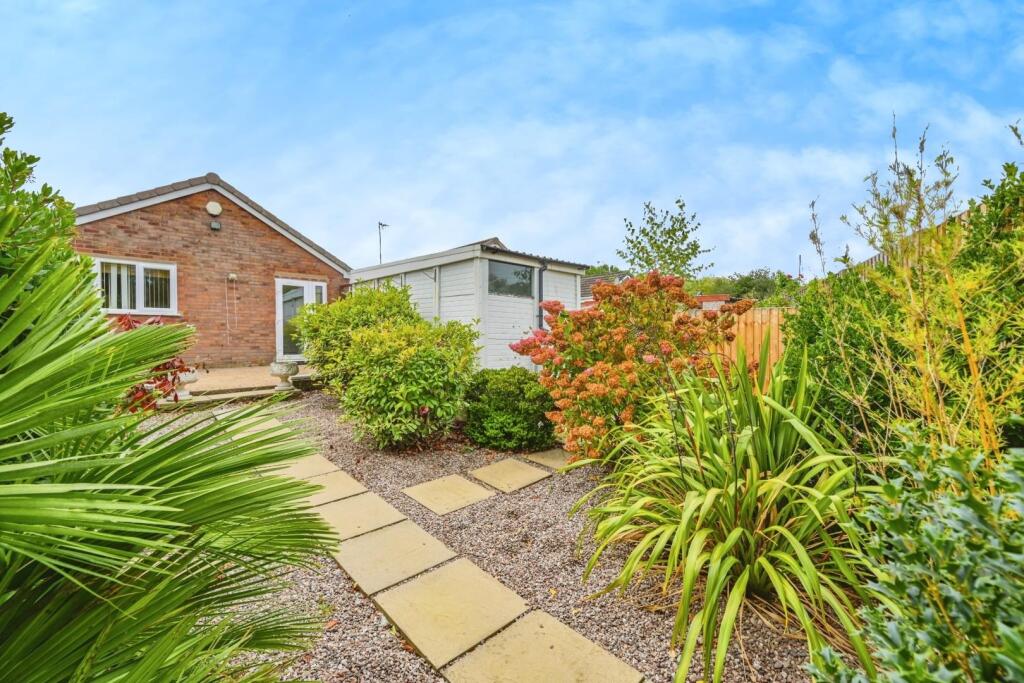 Additional image 20 of Jason Close, Tamworth