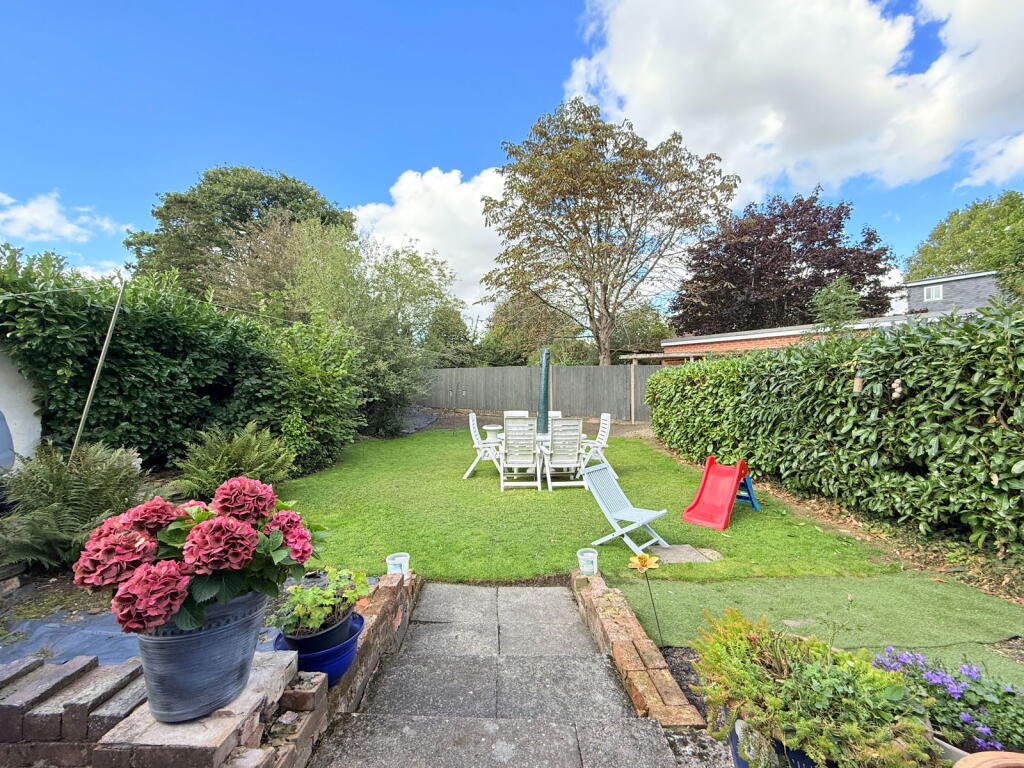 Additional image 15 of Dovedale Avenue, Shirley