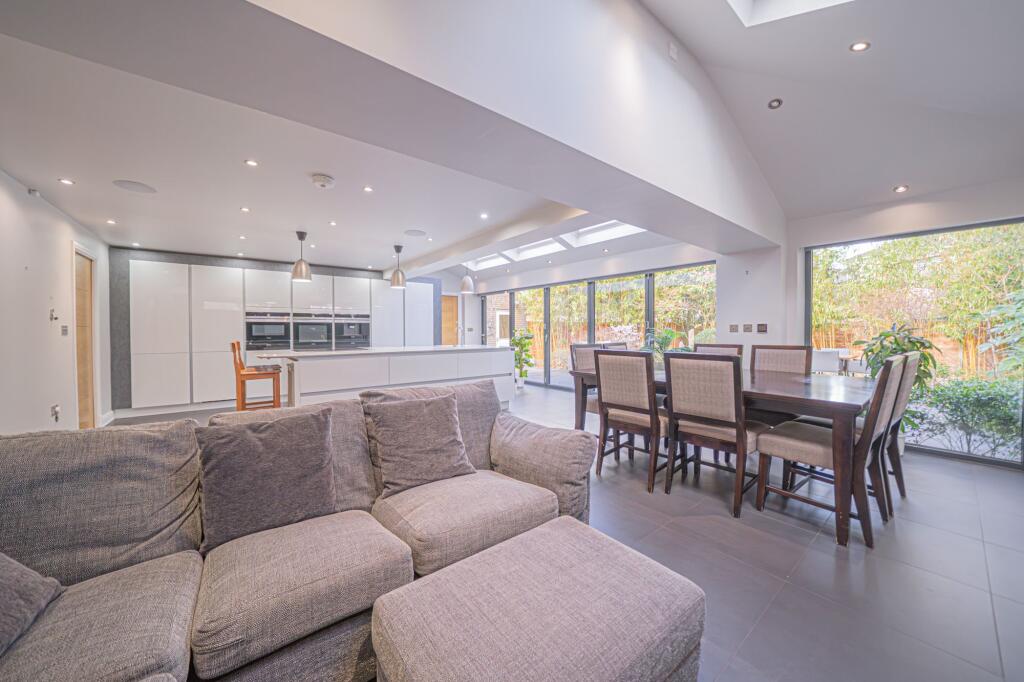 Additional image 22 of Meadow Pleck Lane, Dickens Heath, B90