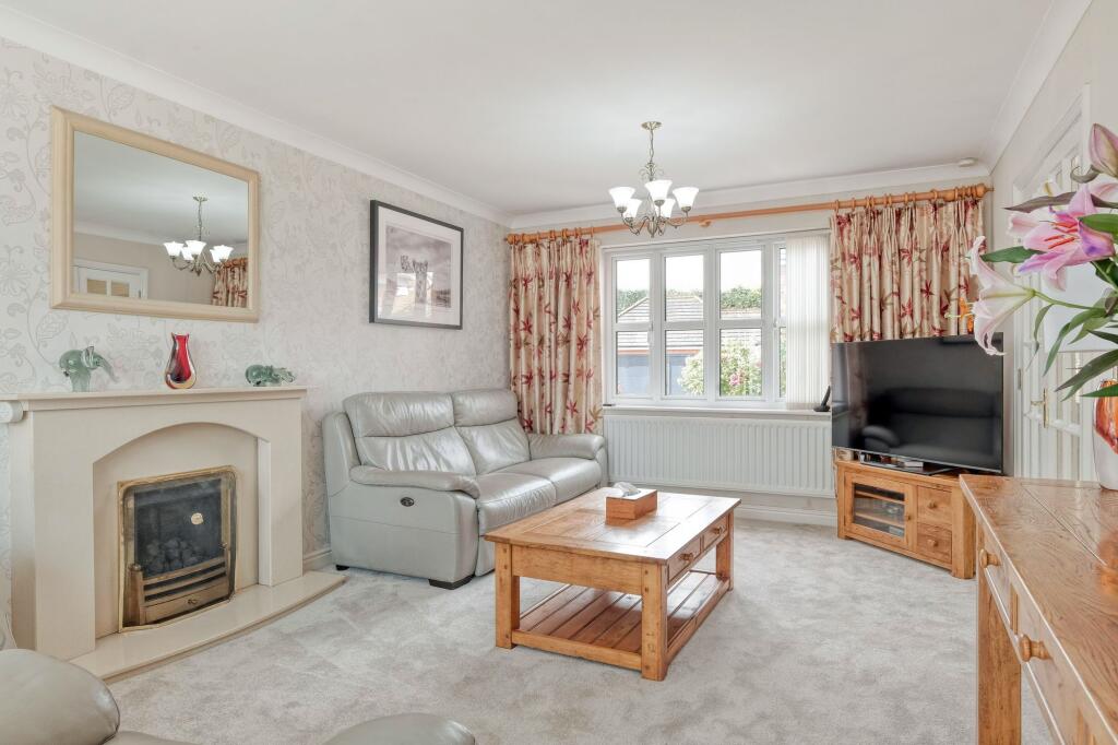 Additional image 9 of Rosebriars, Shirley, B90