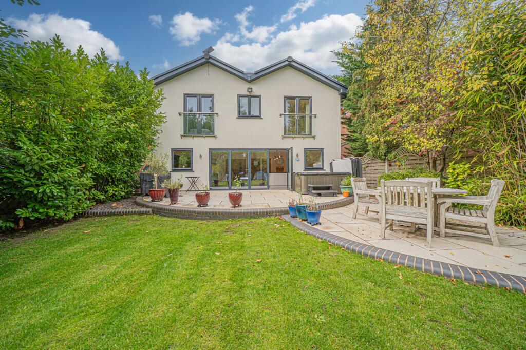 Additional image 29 of Fishers Drive, Dickens Heath, B90