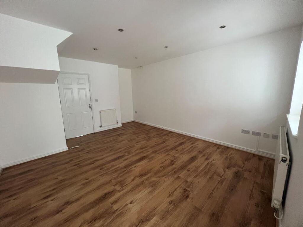 Additional image 5 of 12 Wagon Lane, Solihull, B92 7PW