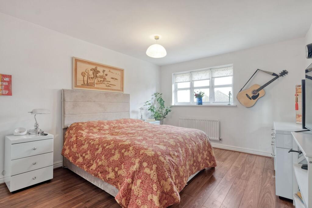 Additional image 14 of Rosebriars, Shirley, B90