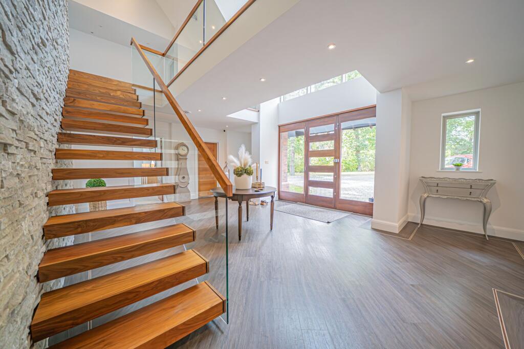 Additional image 18 of The Crescent, Hampton-In-Arden, B92