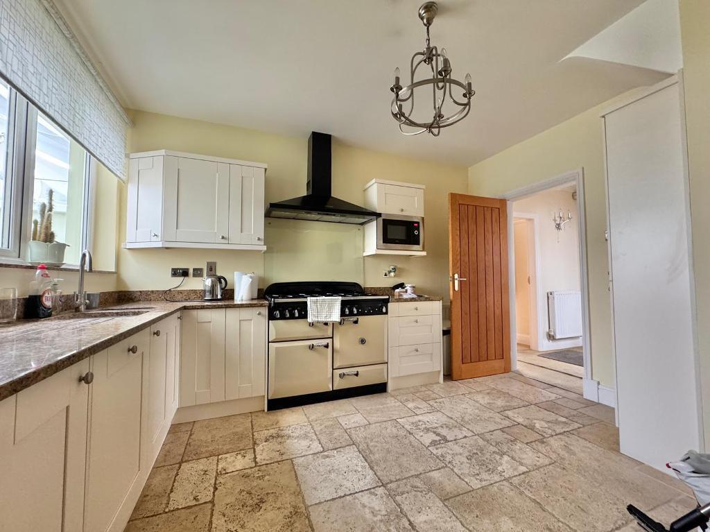 Additional image 4 of Church Vale, West Bromwich, West Midlands, B71 4DJ