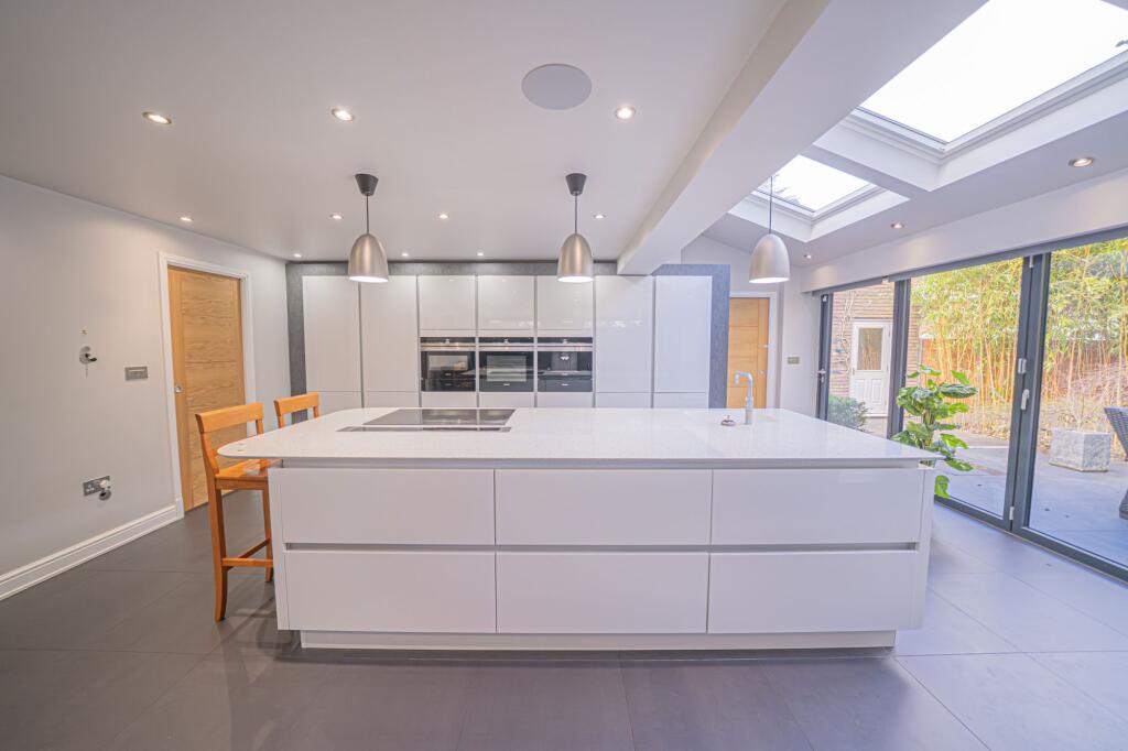 Additional image 3 of Meadow Pleck Lane, Dickens Heath, B90