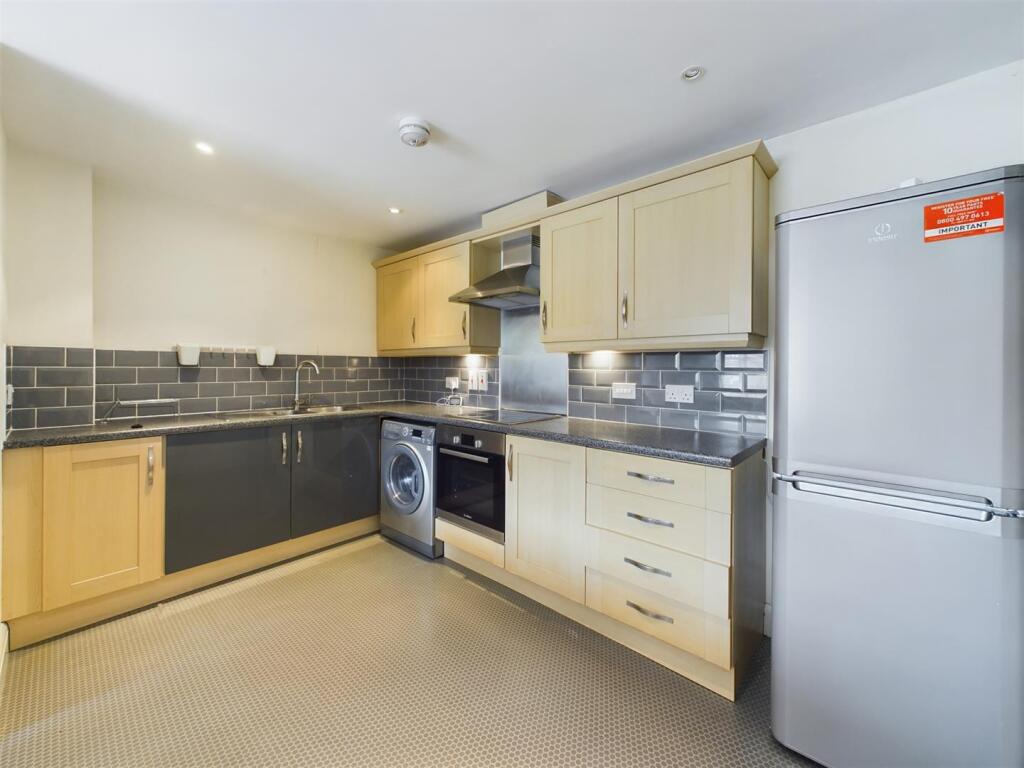 Additional image 3 of 53 Middlewood Close Solihull B91 2TZ