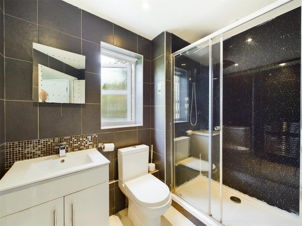 Additional image 11 of 53 Middlewood Close Solihull B91 2TZ