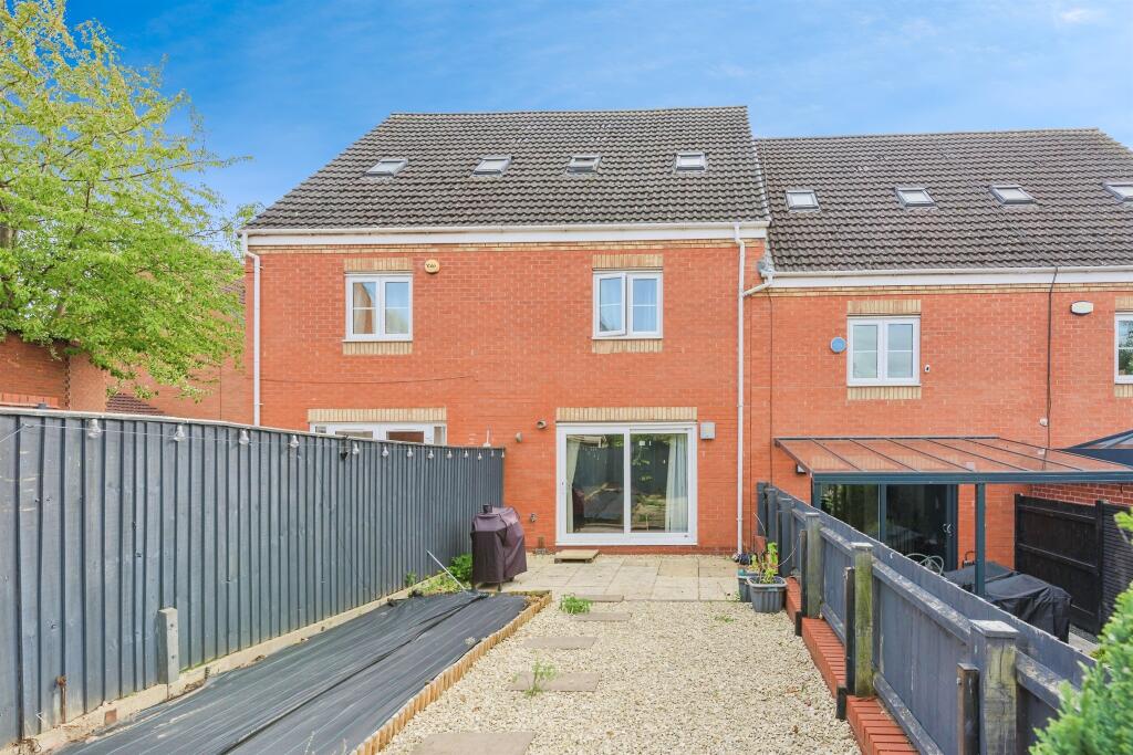 Additional image 14 of Russell Close, Wilnecote, Tamworth