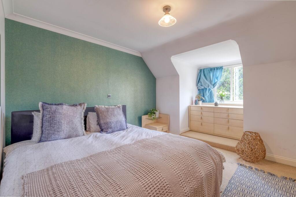 Additional image 20 of Dickens Heath Road, Shirley, B90