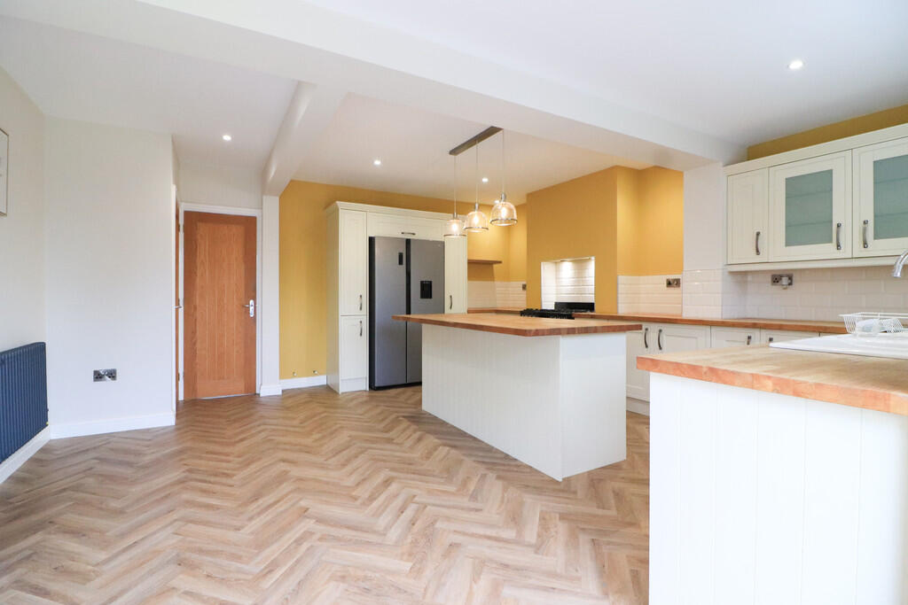 Additional image 5 of Watling Street, Two Gates, Tamworth