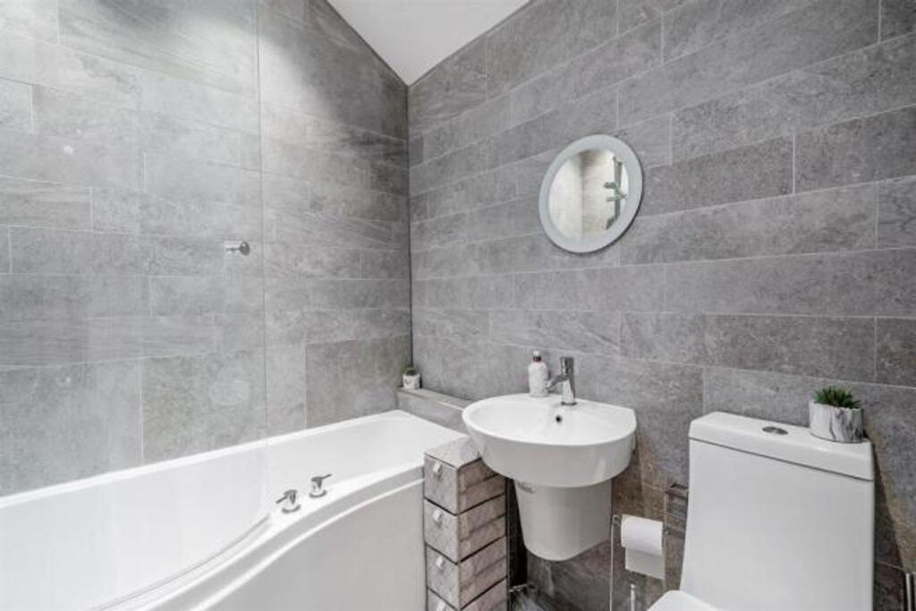 Additional image 18 of Danford Lane, Solihull, B91