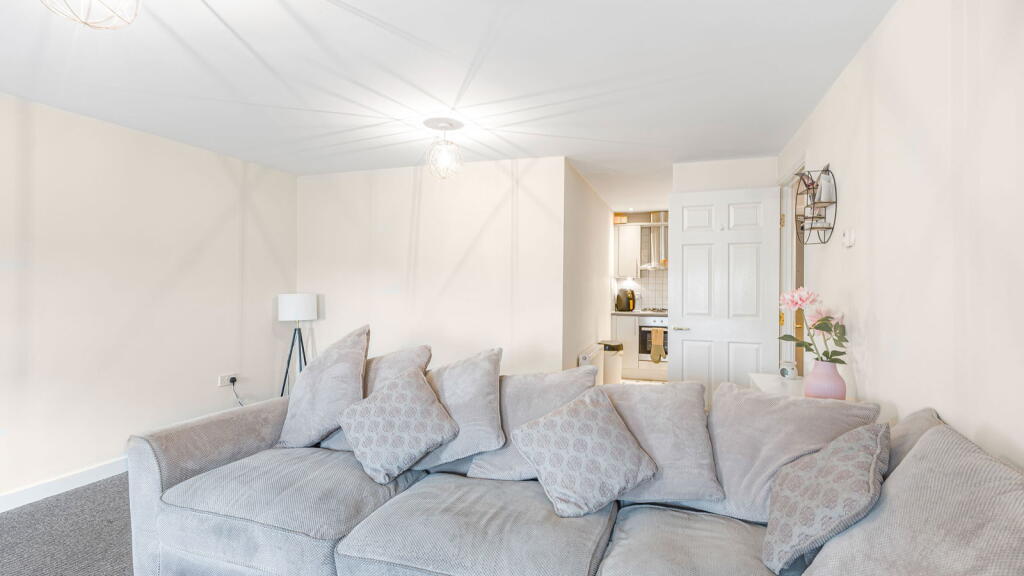 Additional image 4 of Main Street, Dickens Heath