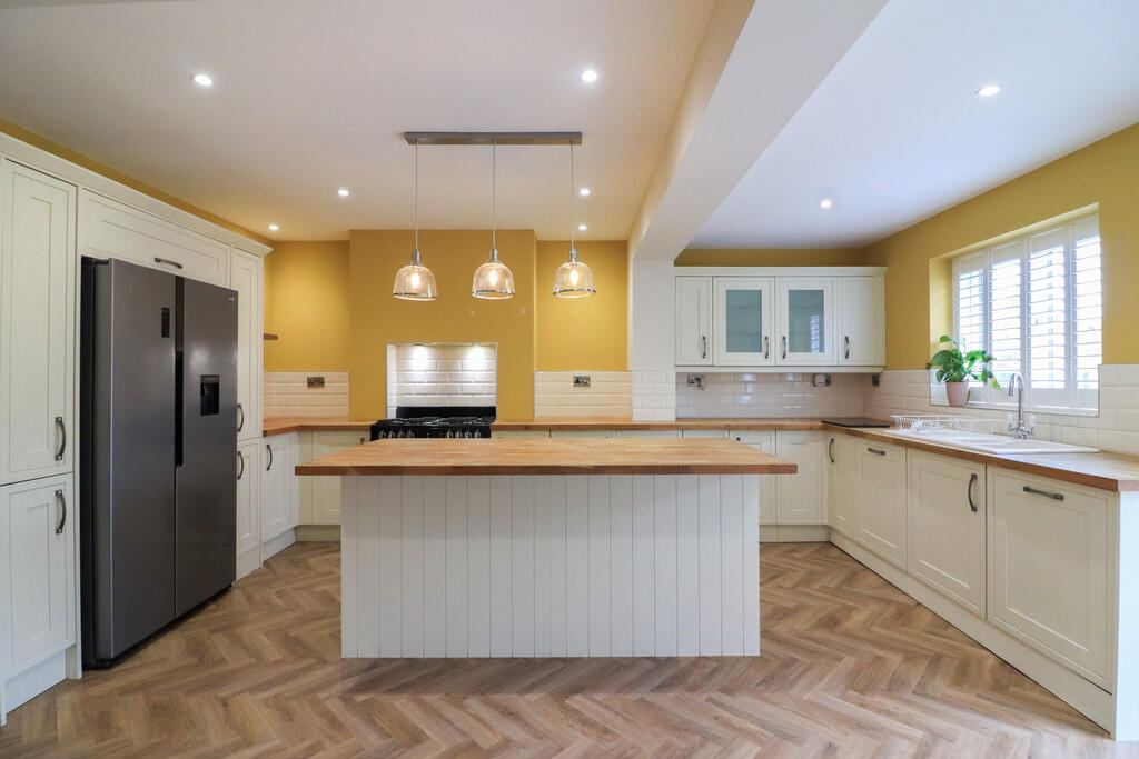 Additional image 6 of Watling Street, Two Gates, Tamworth