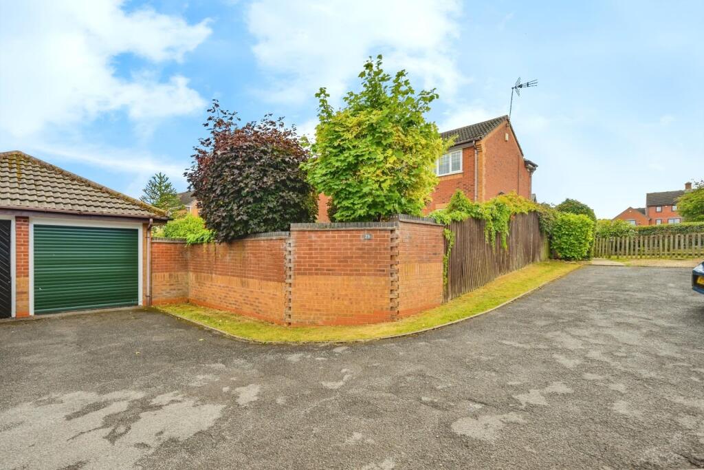 Additional image 23 of Somerset Close, Tamworth