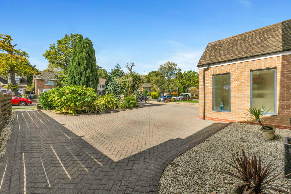 Additional image 39 of **CHAIN FREE** Woodlea Drive, Solihull