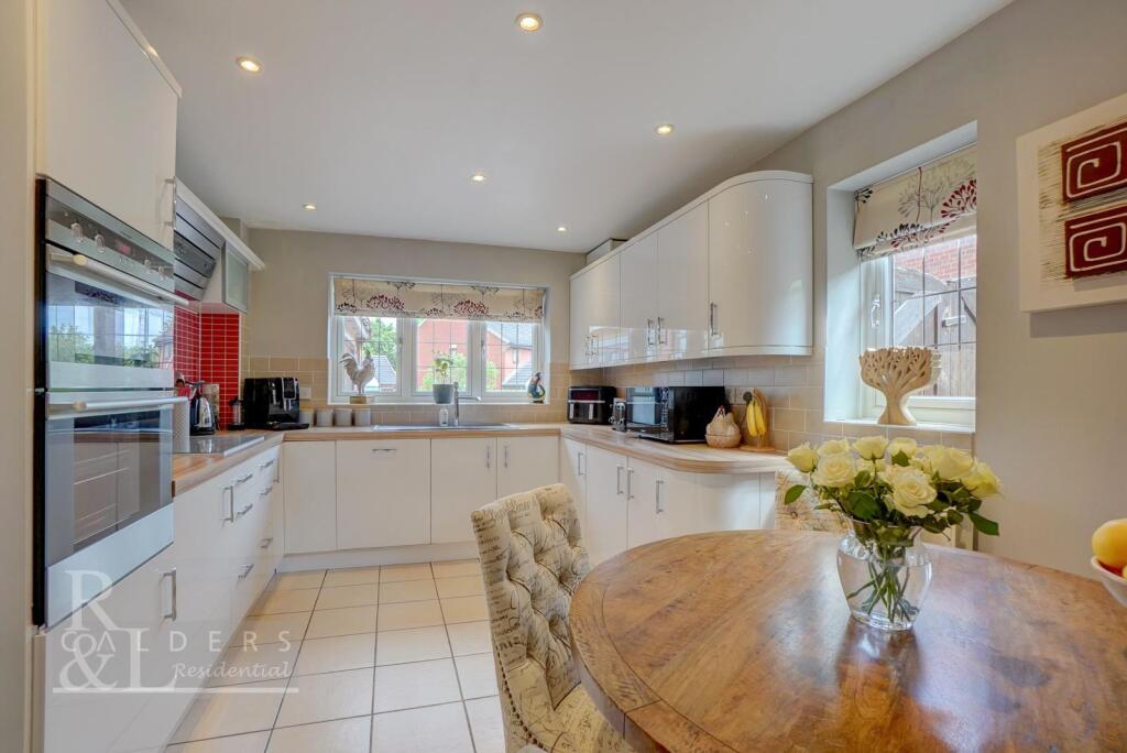 Additional image 4 of Shannon, Tamworth