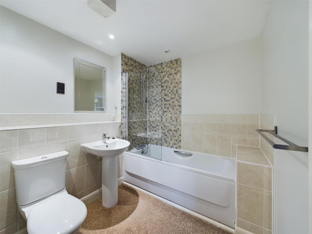 Additional image 4 of 53 Middlewood Close Solihull B91 2TZ