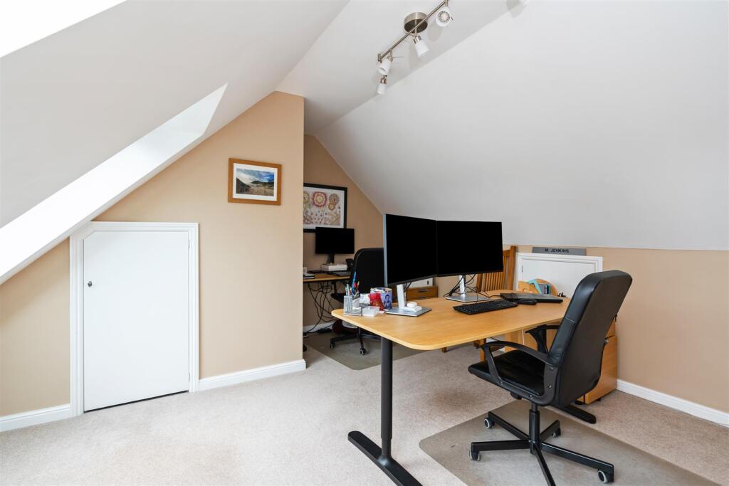 Additional image 21 of Whitefields Gate, Solihull