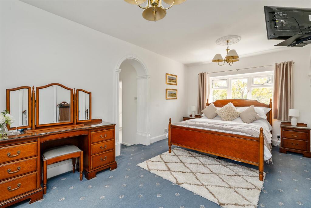 Additional image 19 of Silhill Hall Road, Solihull