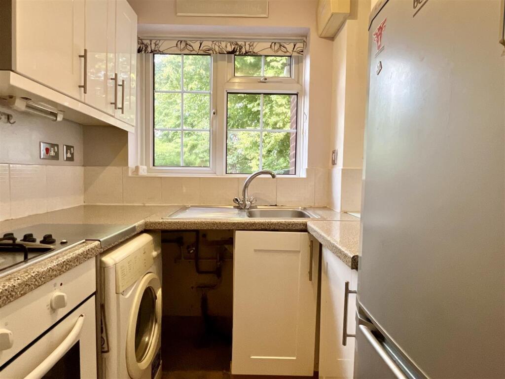 Additional image 6 of Newhall Farm Close, Sutton Coldfield