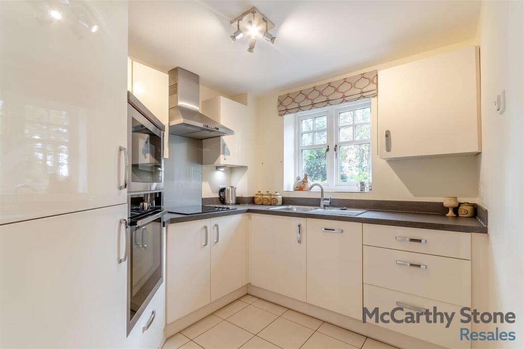 Additional image 7 of Brueton Place, 218 - 220 Blossomfield Road, Solihull, West Midlands, B91 1PT