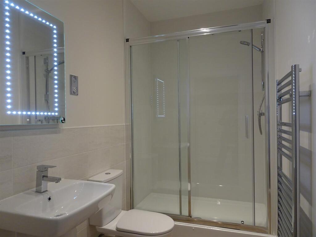 Additional image 9 of 10 Abbotsbury Court Rumbush Lane Dickens Heath B90 1GD