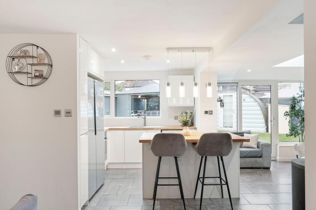 Additional image 4 of Bronte Close, Shirley, B90