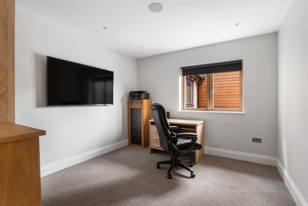 Additional image 15 of Haye Lane, Mappleborough Green