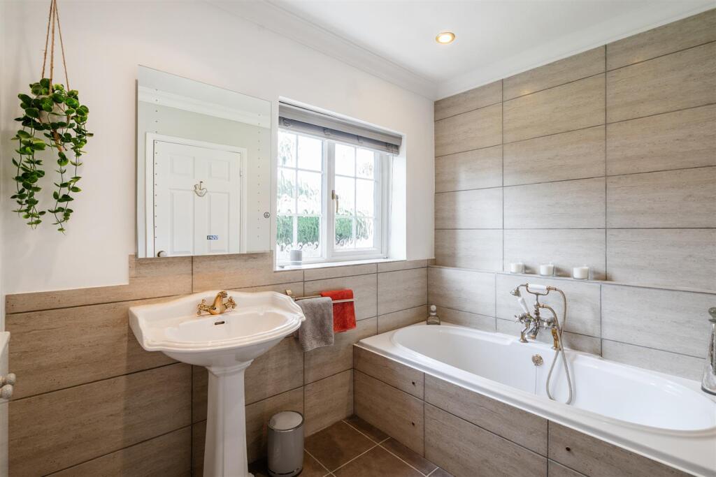 Additional image 18 of Beconsfield Close, Dorridge, Solihull