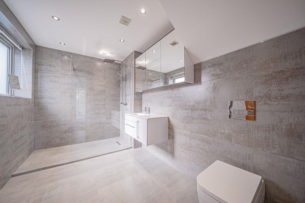 Additional image 32 of The Crescent, Hampton-In-Arden, B92