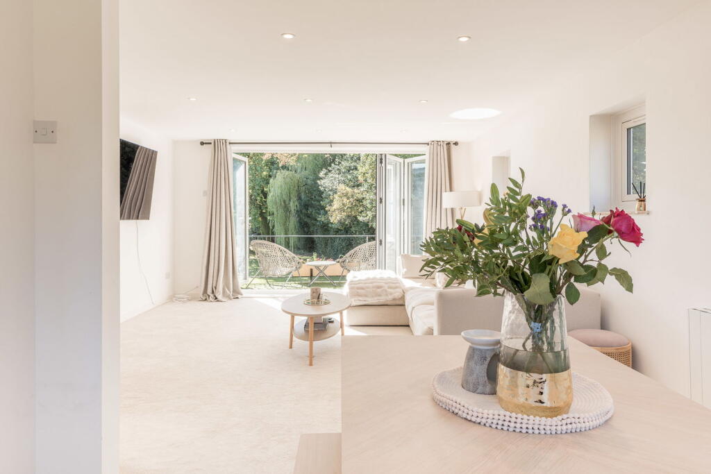 Additional image 10 of Apt 3, Denston Court, Sutton Coldfield, Four Oaks