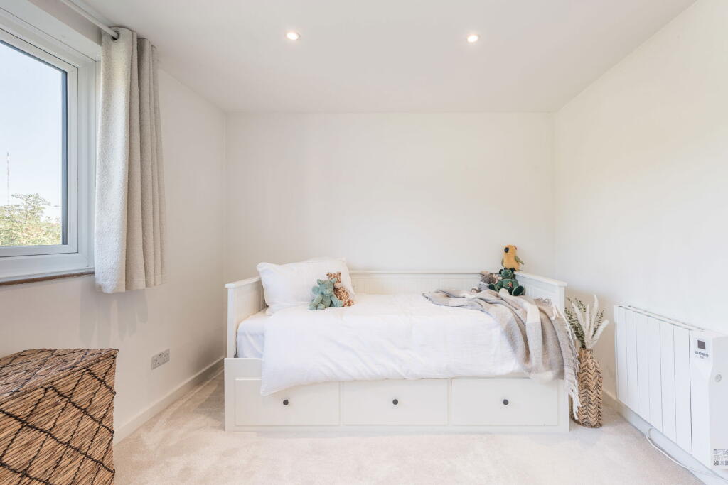 Additional image 31 of Apt 3, Denston Court, Sutton Coldfield, Four Oaks