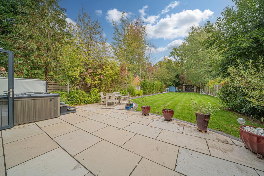 Additional image 13 of Fishers Drive, Dickens Heath, B90