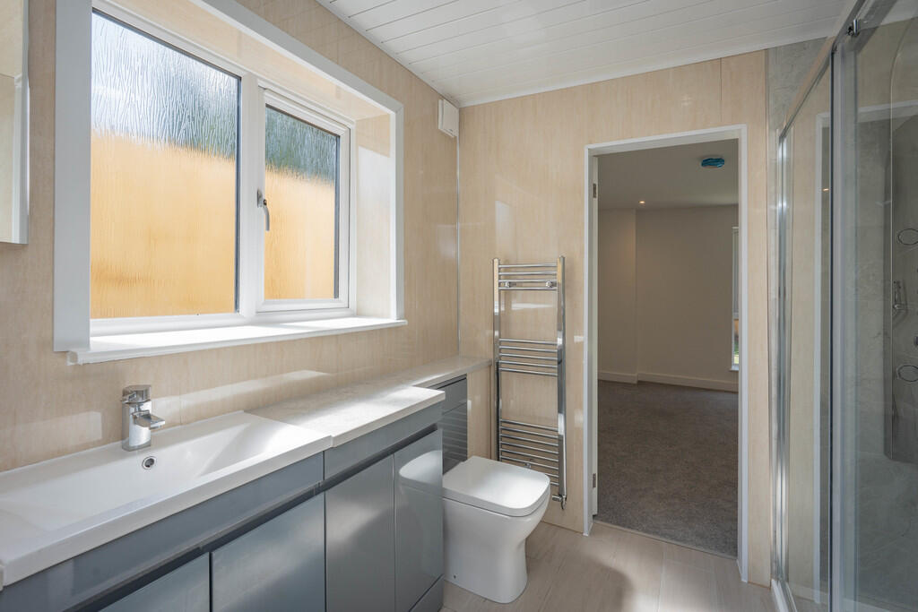 Additional image 23 of Hill Lane, Bassetts Pole