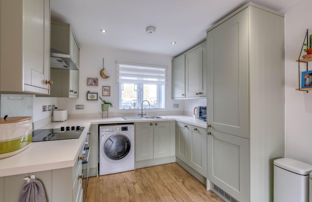Additional image 5 of Harwood Close, Studley, B80