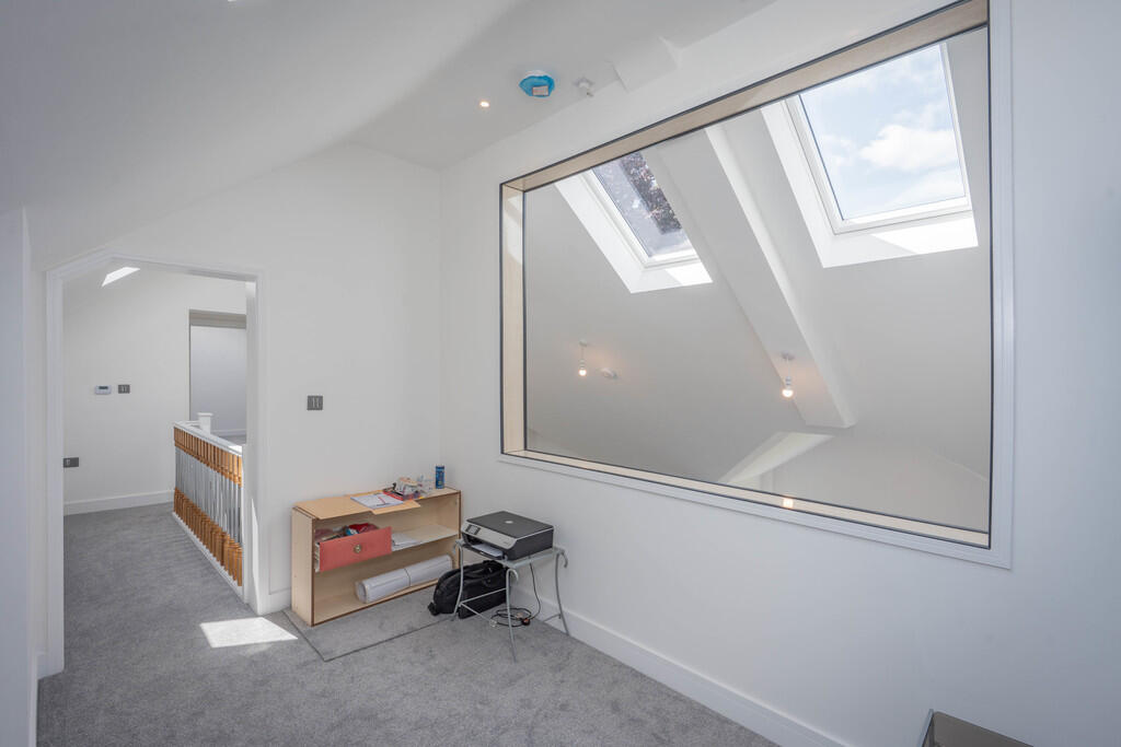 Additional image 15 of Hill Lane, Bassetts Pole