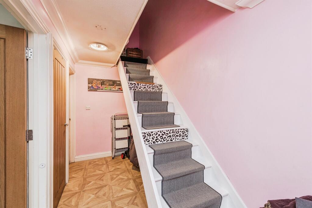 Additional image 7 of Trefoil, Tamworth