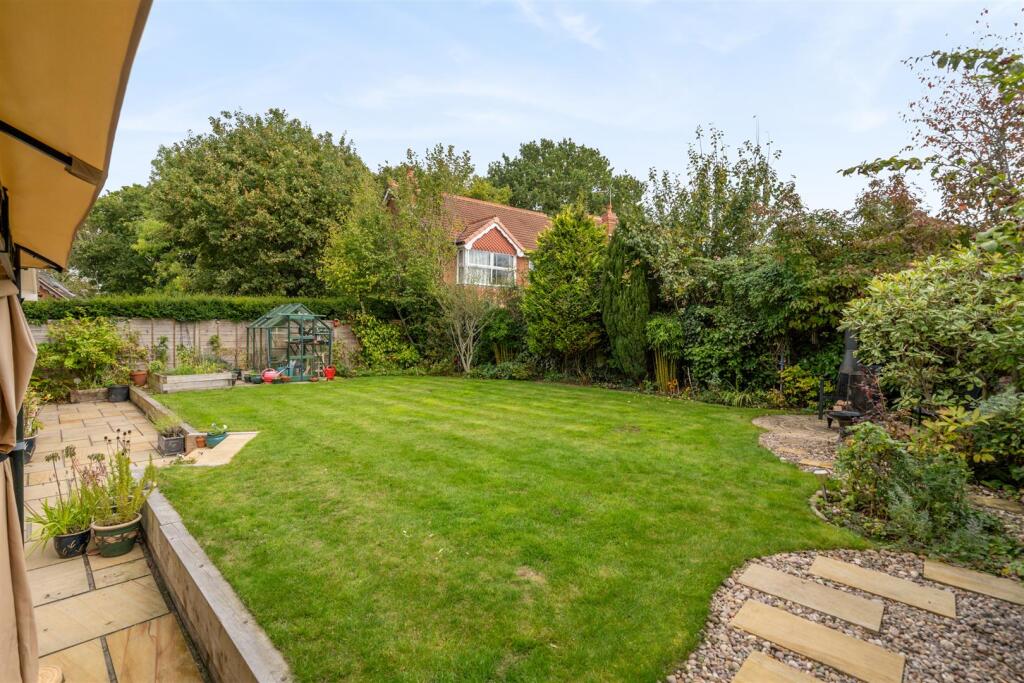 Additional image 24 of Whitefields Gate, Solihull