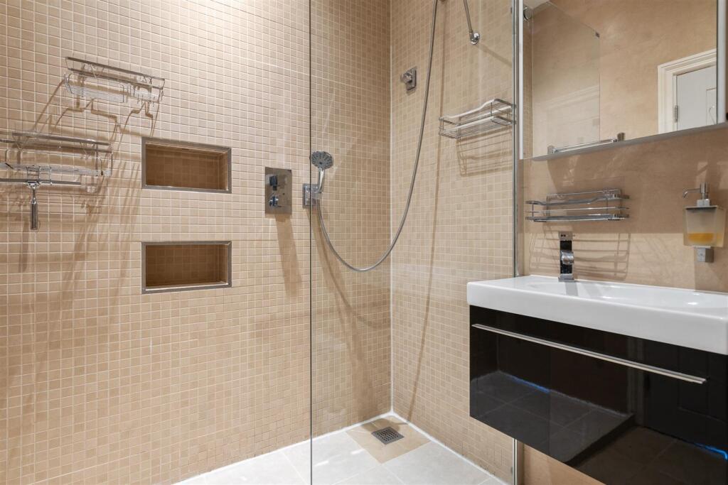 Additional image 12 of Catherines Close, Catherine-De-Barnes, Solihull