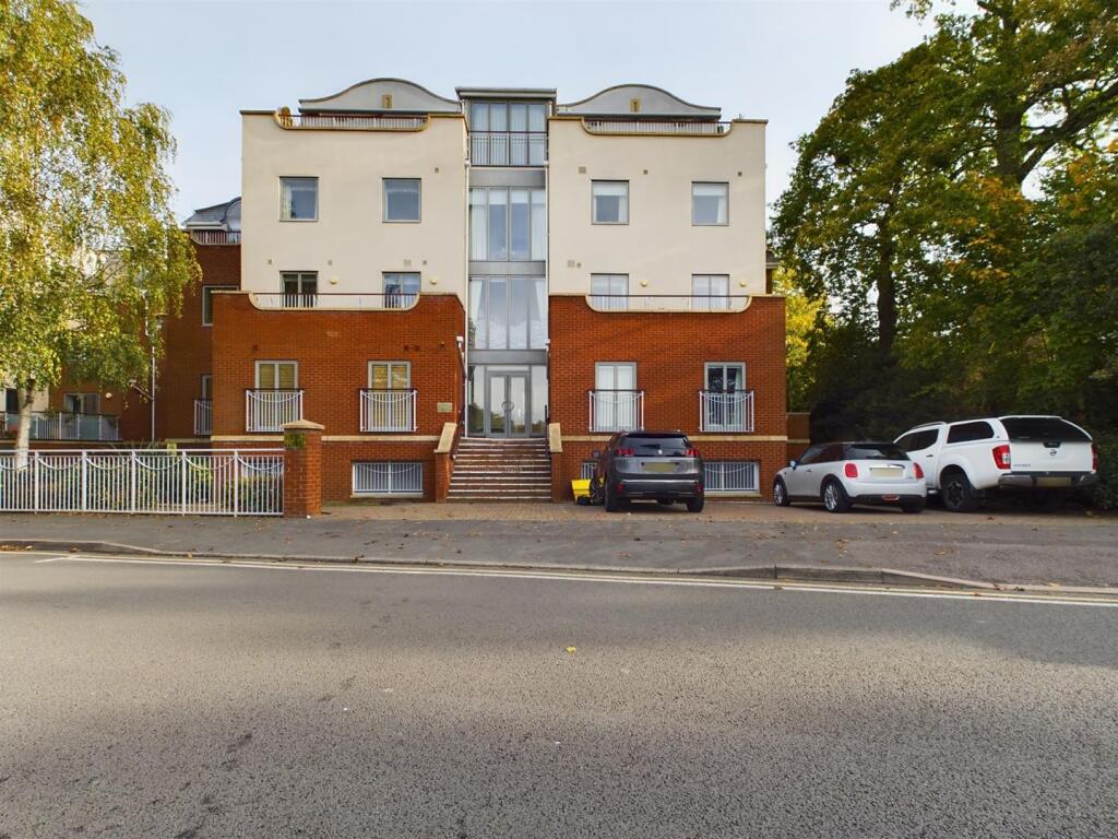 Additional image 5 of 11 Whitefriars 42 School Lane Solihull B91 2QQ