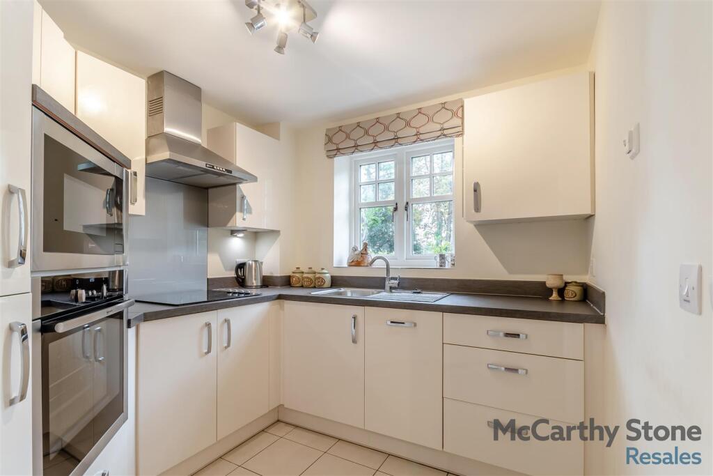 Additional image 6 of Brueton Place, 218 - 220 Blossomfield Road, Solihull, West Midlands, B91 1PT