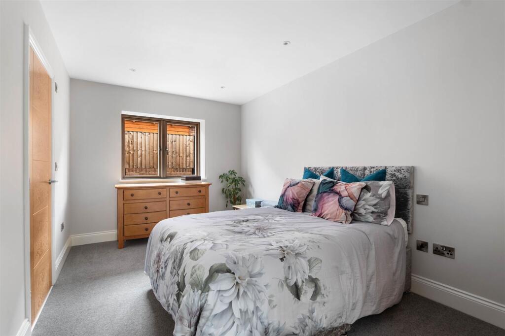 Additional image 13 of Haye Lane, Mappleborough Green