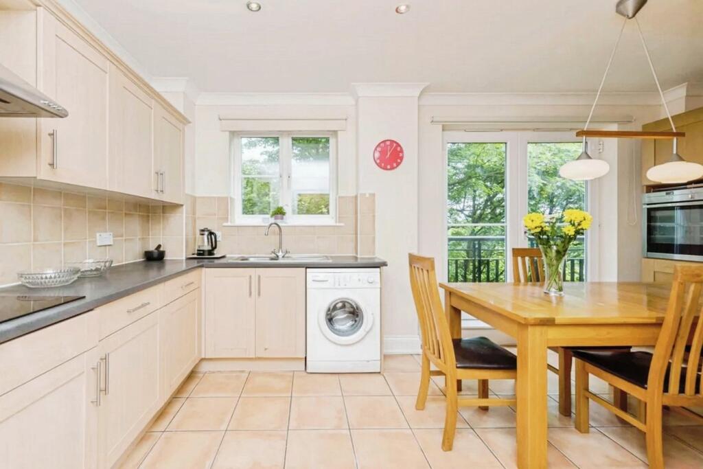 Additional image 4 of Caversham Place, Sutton Coldfield, B73