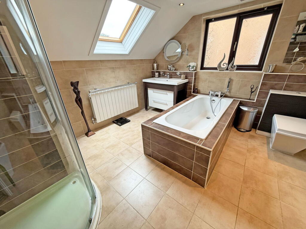 Additional image 11 of Peterbrook Road, Majors Green, Shirley, B90 1ED