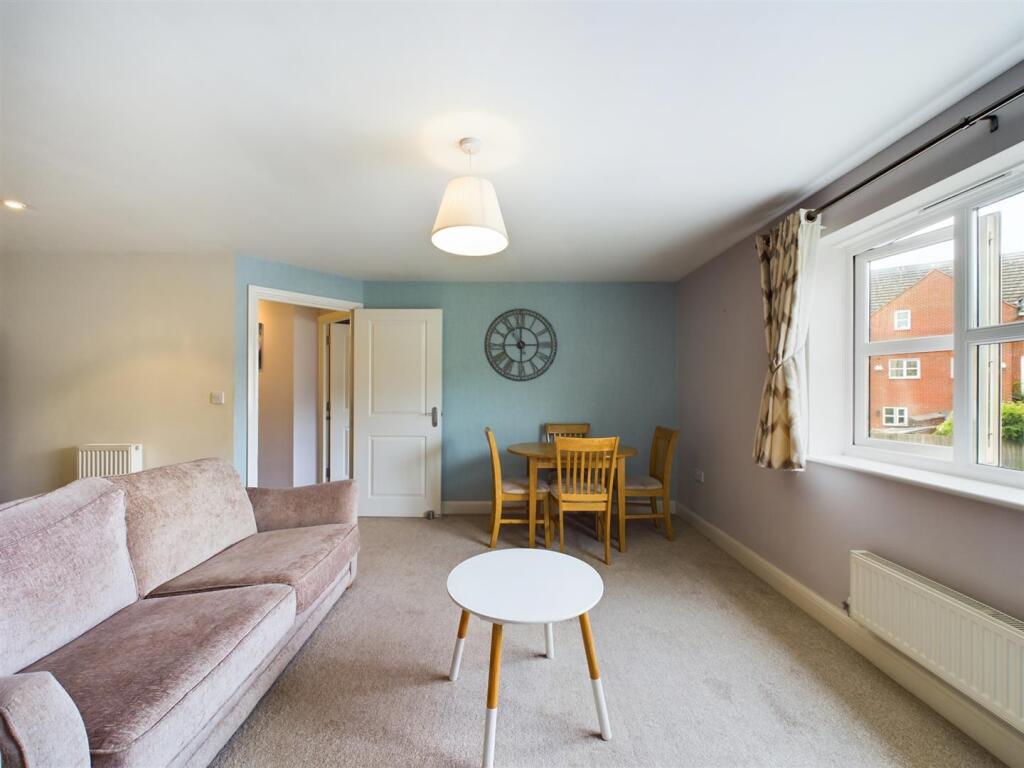 Additional image 9 of 53 Middlewood Close Solihull B91 2TZ