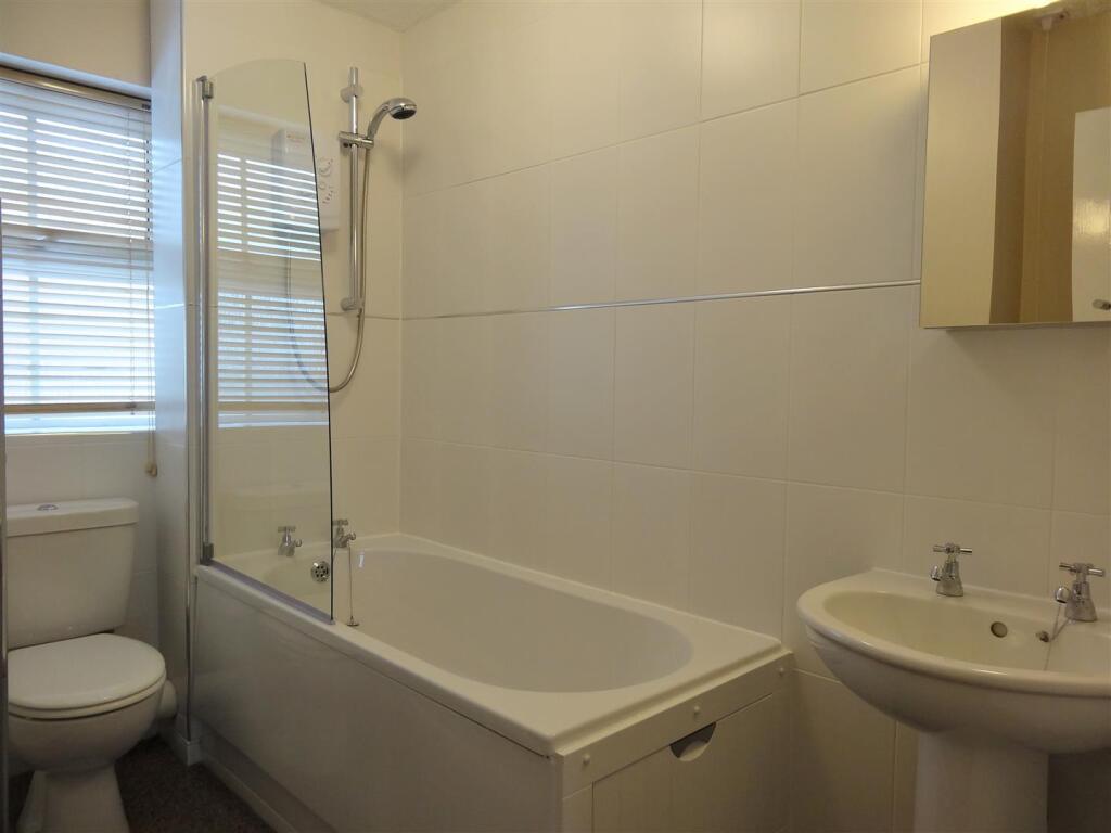 Additional image 10 of 70 Charterhouse Drive Solihull B91 3FH