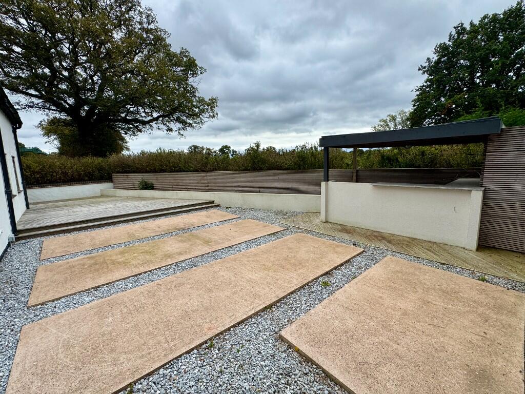 Additional image 15 of Bradnocks Marsh Lane, B92