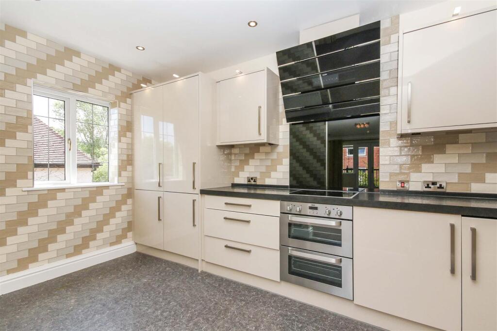 Additional image 7 of Roman Place, Burnett Road, Streetly Village, Sutton Coldfield, West Midlands