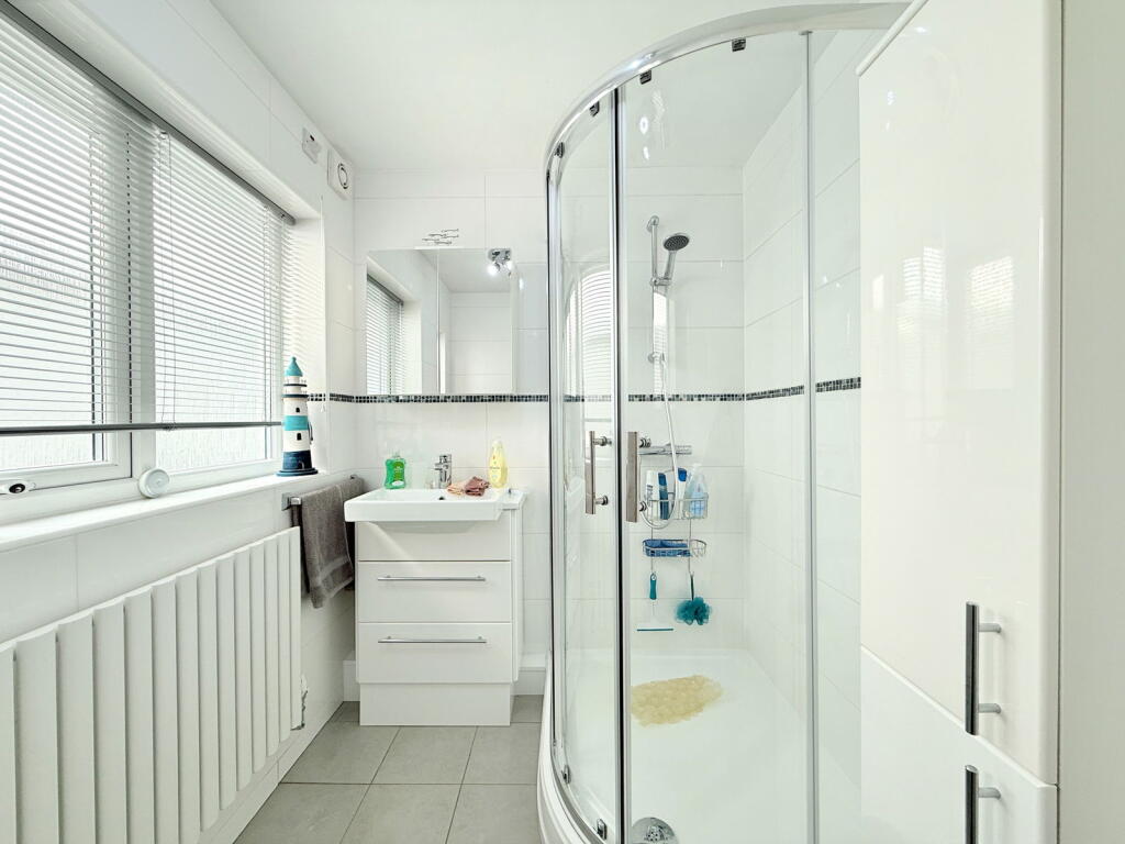 Additional image 15 of Haslucks Green Road, Shirley